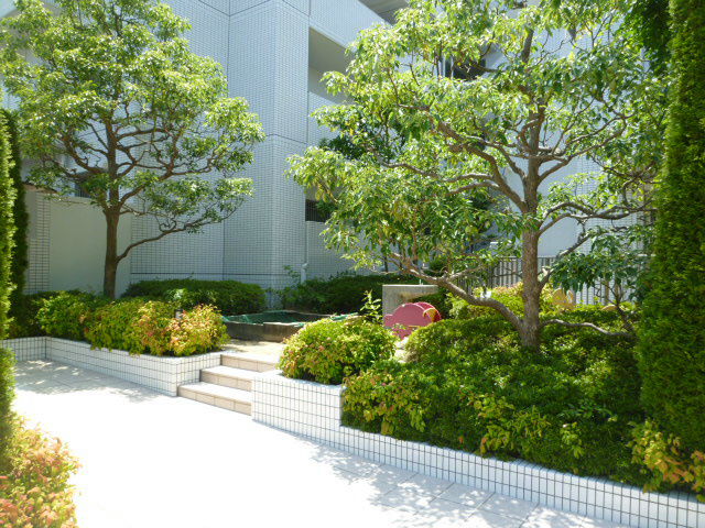 ルモンベル泉北桃山公園 プレイロット.jpg