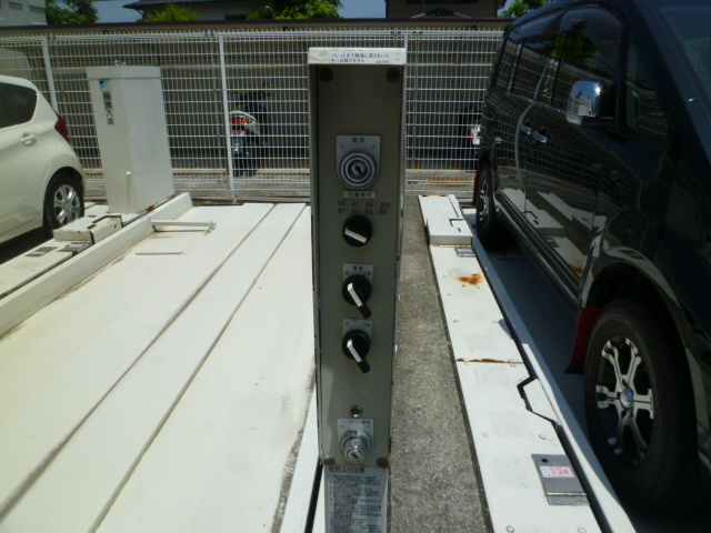 ルモンベル泉北桃山公園 駐車場（操作板）