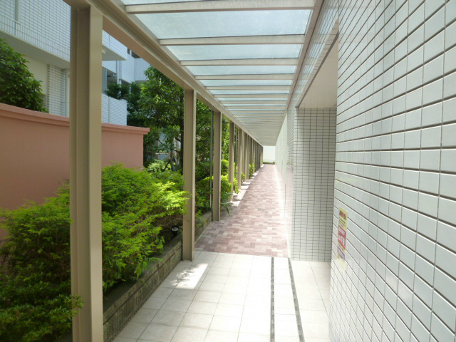 ルモンベル泉北桃山公園 共用廊下