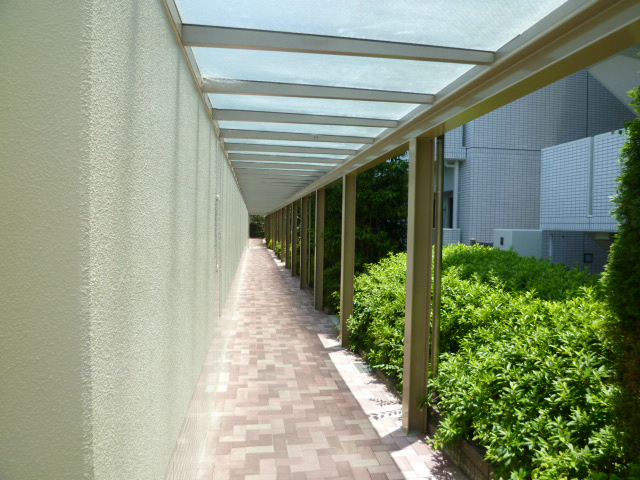 ルモンベル泉北桃山公園 共用廊下