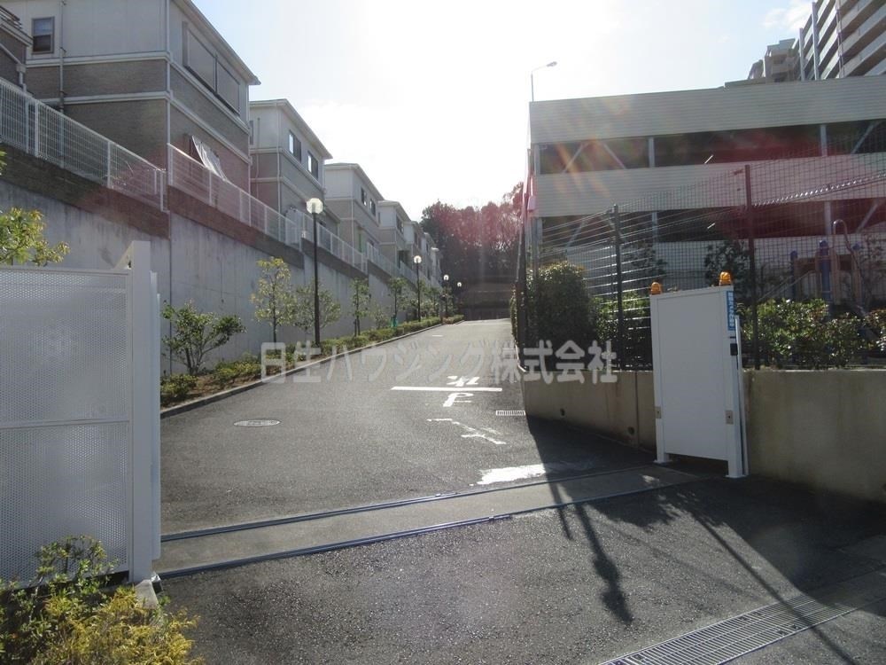 堺・泉北光明池城山公園シンシア 駐車時用オートゲート_1.jpg