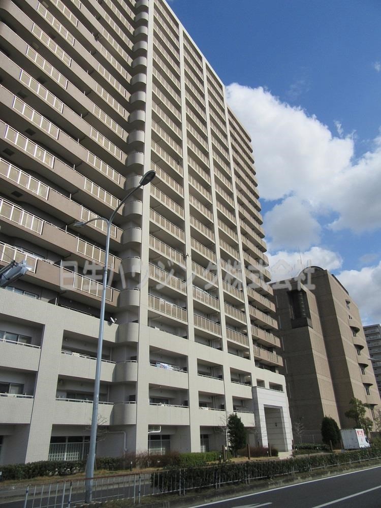 ディーレスティア堺・光明池 西側道路からの全景_1.jpg