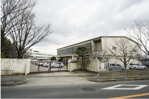 城山台3丁住宅　3号棟 小学校：堺市立城山台小学校　350m