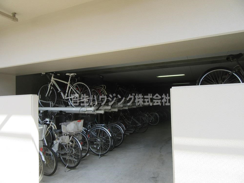 ルイシャトレ堺・光明池 駐輪場