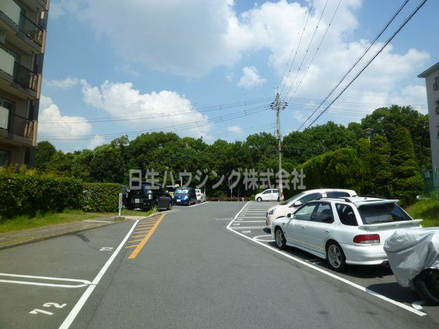 泉北赤坂台6丁住宅　1号棟 敷地内道路１_1.jpg