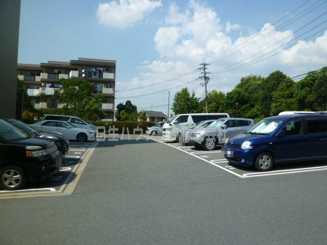 泉北赤坂台6丁住宅　1号棟 駐車場_1.jpg