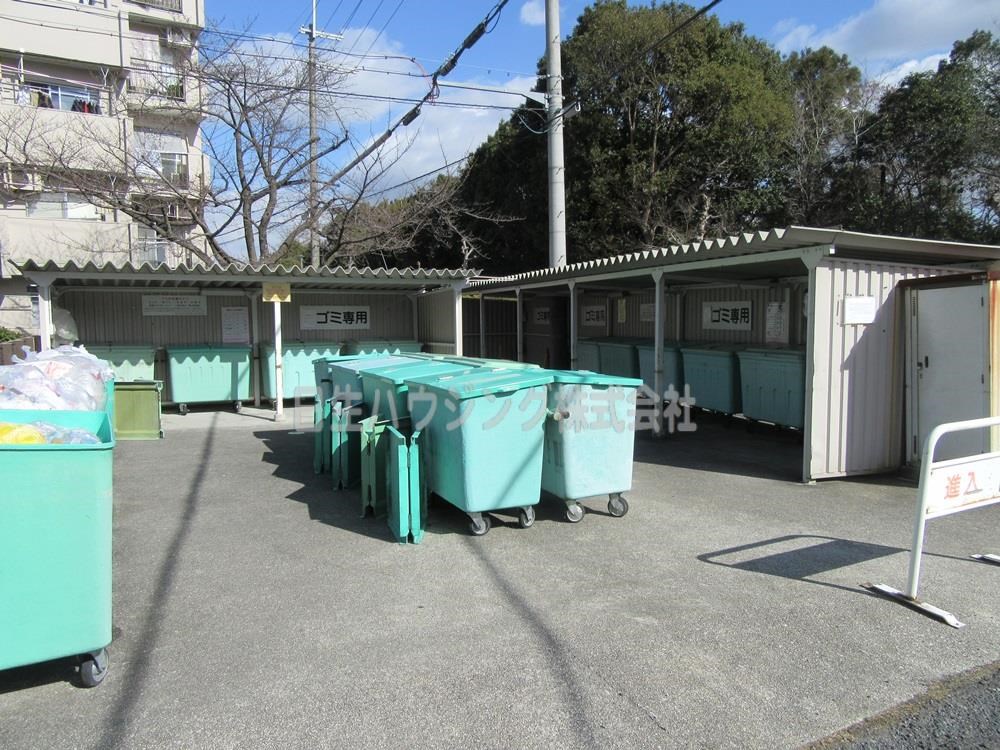 泉北赤坂台A住宅　7号棟 ダストステーション