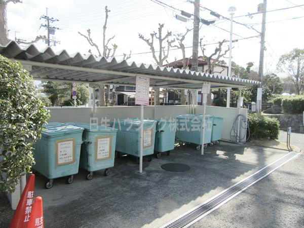 泉北赤坂台B住宅　17号棟 ゴミステーション