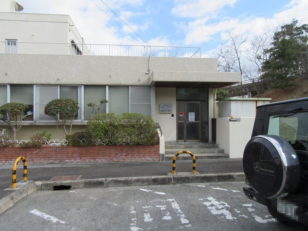 泉北赤坂台B住宅　17号棟 内科：長谷川小児科　450m