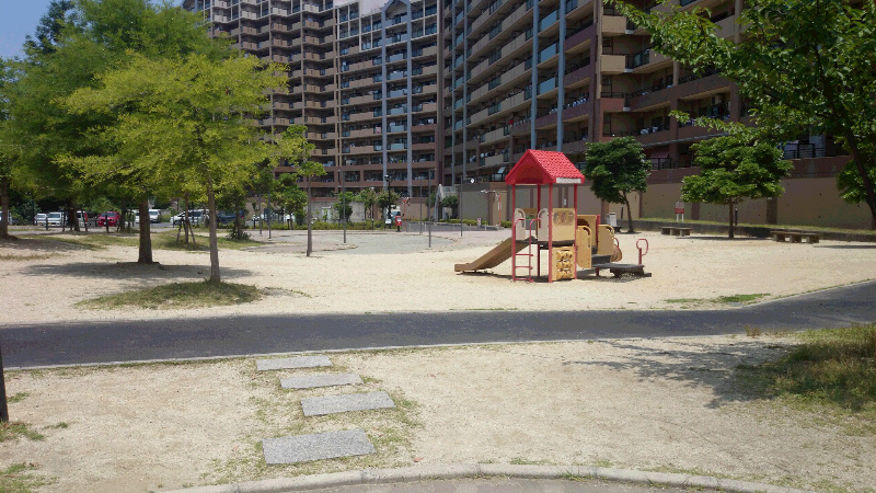 エバーランドシティ新・泉北１番館 プレイグランド.jpg