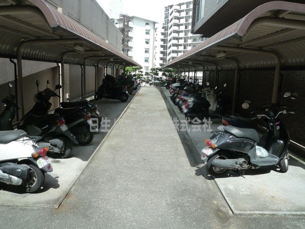セントラルステージ光明池 バイク置場