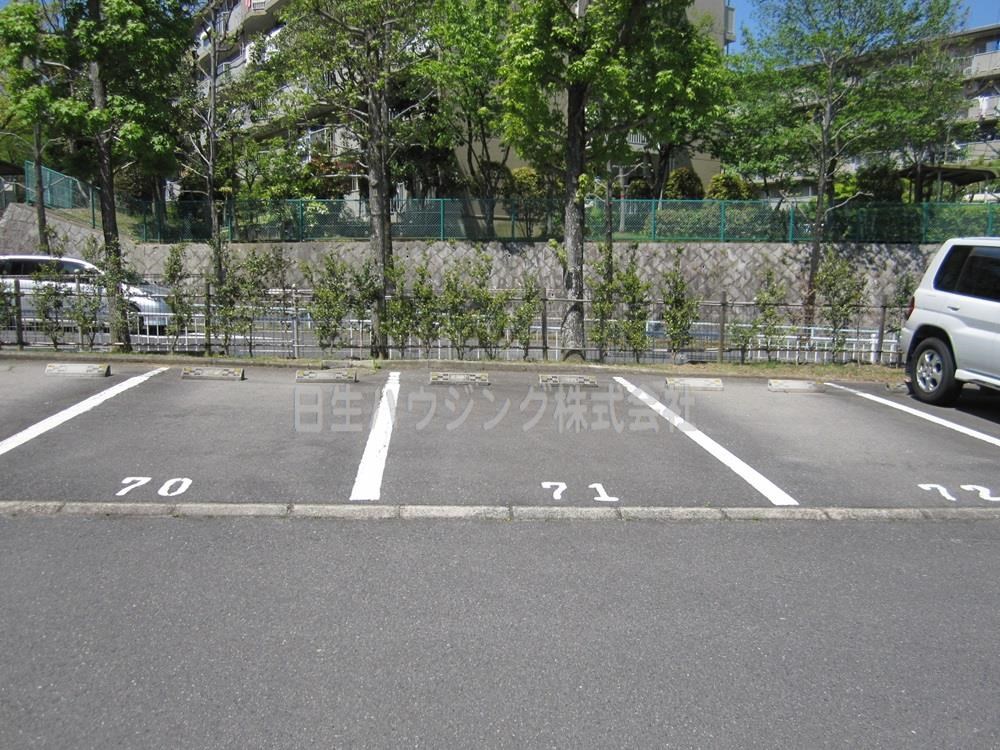 光明池駅前第2住宅　3号棟 駐車場