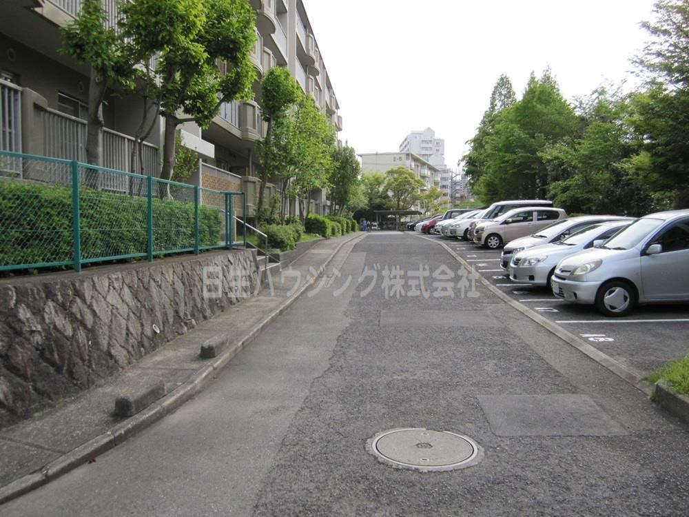 光明池駅前第3住宅　7号棟 7棟前_1.jpg