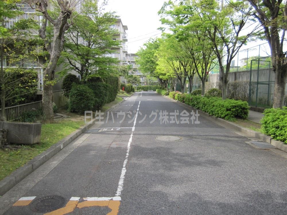 光明池駅前第3住宅　7号棟 敷地内通路
