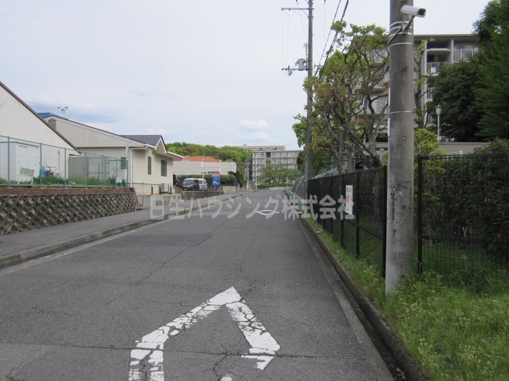 光明池駅前第3住宅　7号棟 東側道路