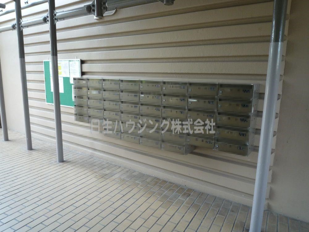 泉北鴨谷台３丁第２住宅　1号棟 メールボックス