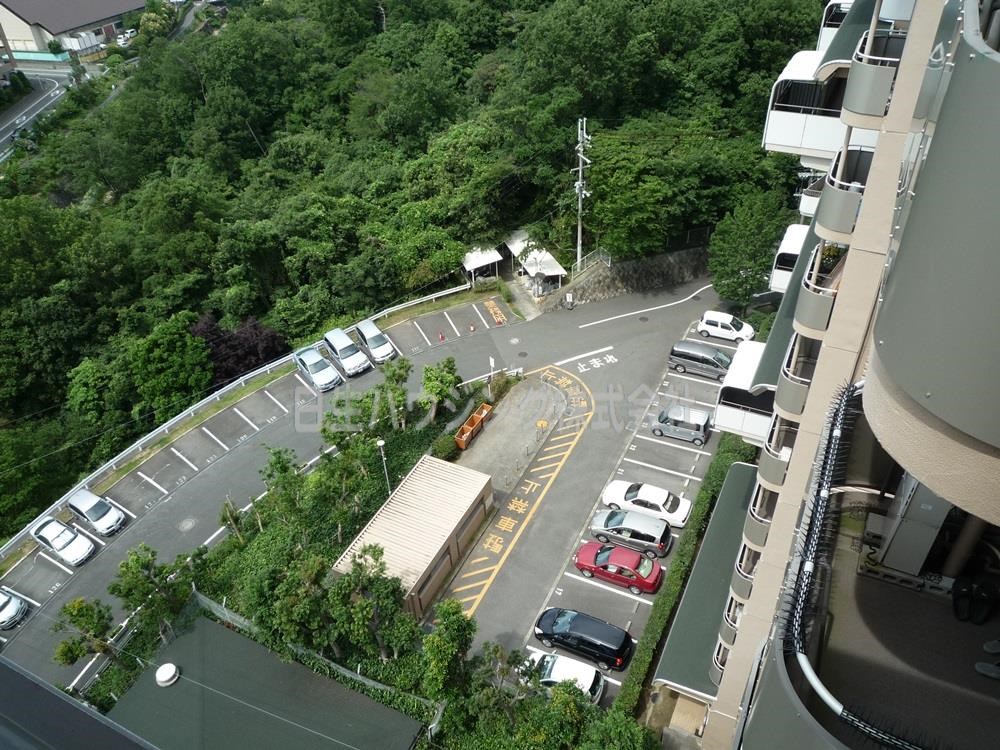 泉北鴨谷台３丁第２住宅　1号棟 駐車場