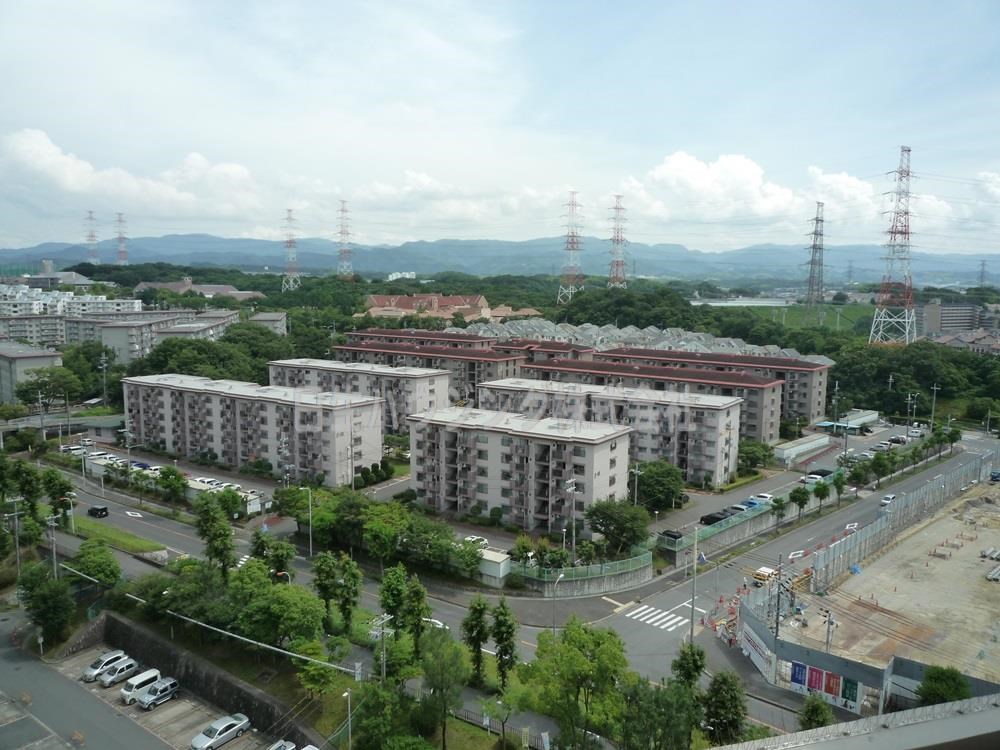 泉北鴨谷台第1住宅　17号棟 鴨谷台第１次住宅全景