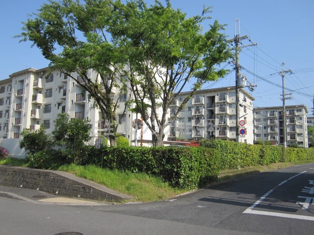 新檜尾台第1次住宅　14号棟 １４・１３・１２号棟_1.jpg
