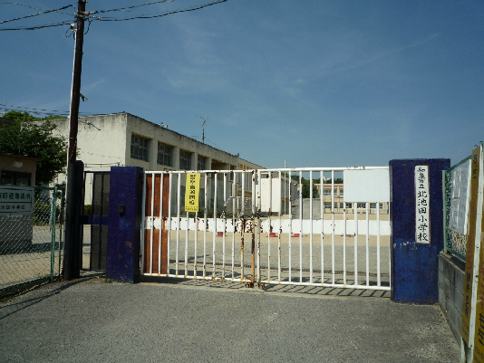 コスモハイツ光明池Ａ棟 小学校：和泉市立北池田小学校　1322m