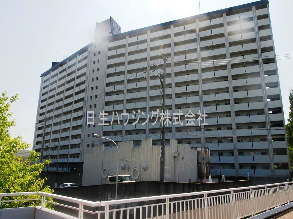 泉北若松台ＡＢ住宅1号棟 外観写真２_1.jpg