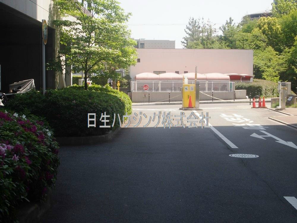 泉北若松台ＡＢ住宅2号棟 P4302500_1.jpg