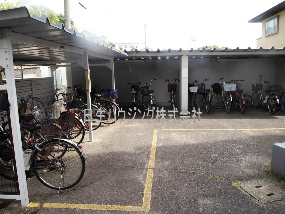 泉ヶ丘コーポラスＢ棟 P4242391_1.jpg
