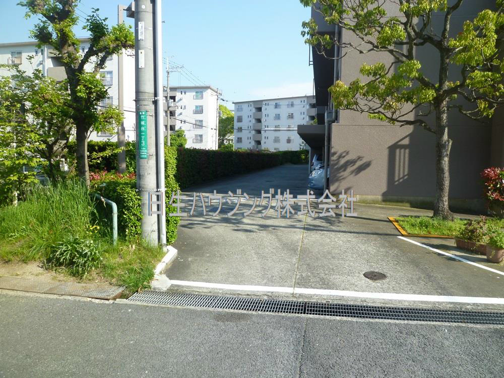 コーポタウン竹城台１号棟 P1040048_1.jpg