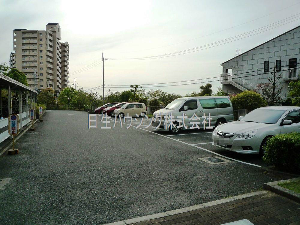 リーフガーデン和泉中央２番館 １番館前.jpg