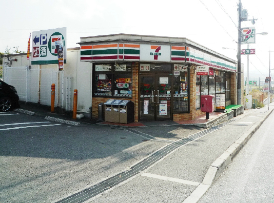 泉北御池台第3住宅　16号棟 コンビ二：ｾﾌﾞﾝｲﾚﾌﾞﾝ 堺御池台2丁店　705m